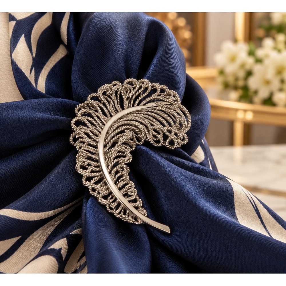 Vintage Crown Trifari Silver Tone Filigree Feather Leaf Statement Brooch Pin